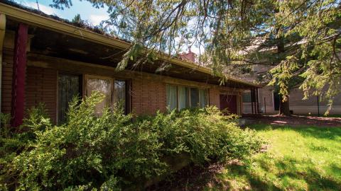 Blue Blue Sky (Exteriors) - locked-5.jpg