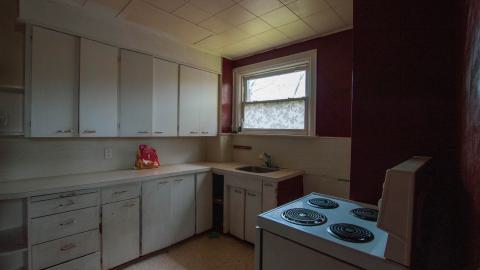 Through The Front Door - laudromat-7.jpg