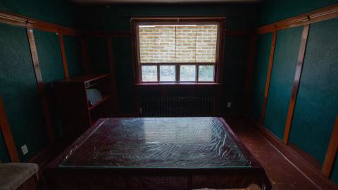 Through The Front Door - laudromat-23.jpg