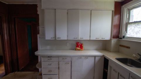 Through The Front Door - laudromat-26.jpg