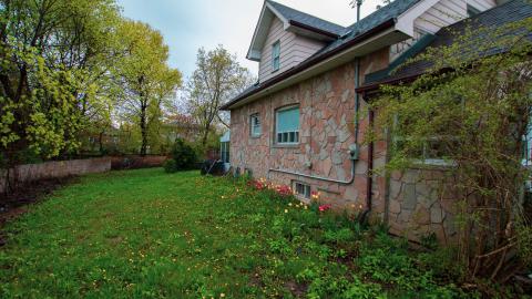 Through The Front Door - laudromat-43.jpg