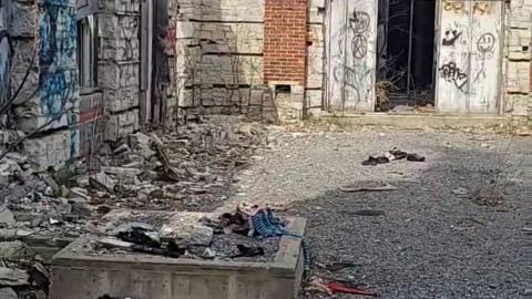 Abandoned Railway Station - Screenshot_20230512_233945_Gallery.jpg