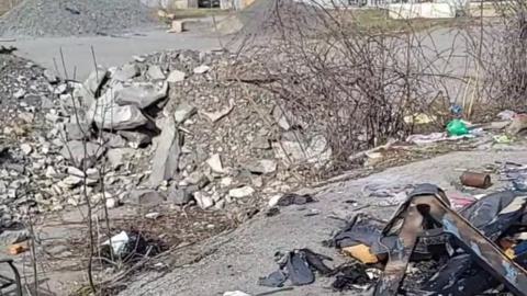 Abandoned Railway Station - Screenshot_20230512_233450_Gallery.jpg