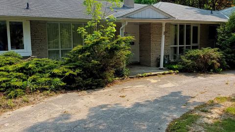 Photo from No entry, no interest