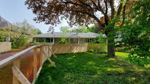 Photo from No entry, no interest