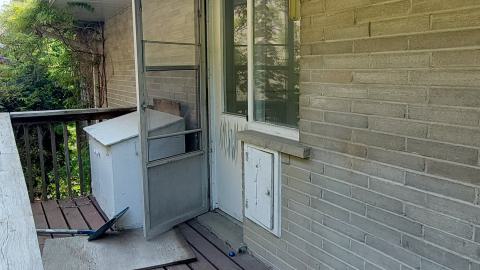 Photo from No entry, no interest