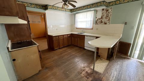 80s ranch bungalow - IMG_1224.jpeg