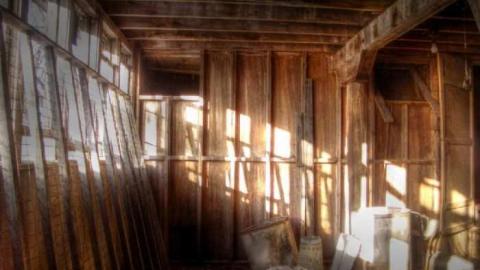 Nice Red Barn - Old-House--Barns2.jpg