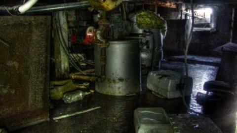 Nice Red Barn - Old-House--Barns10.jpg