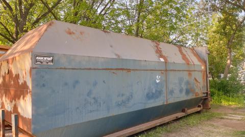 Cute Green House - 05/23 - IMG_2069.jpg