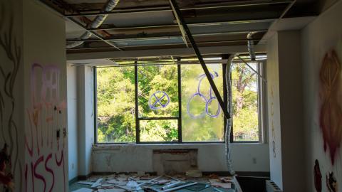 Pondering - anofficee-82.jpg