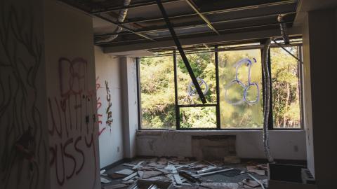 Pondering - anofficee-83.jpg