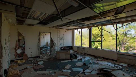 Pondering - anofficee-91.jpg