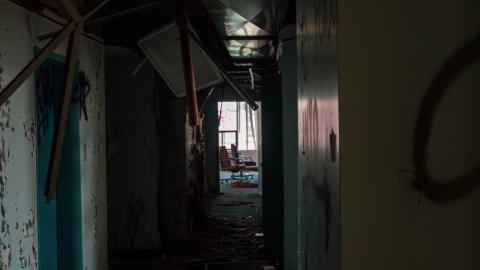 Pondering - anofficee-101.jpg