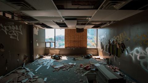 Pondering - anofficee-105.jpg