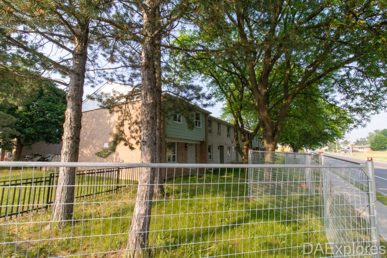 Housing Complex? I Find it Quite Simple, Really. - IMG_4381.JPG