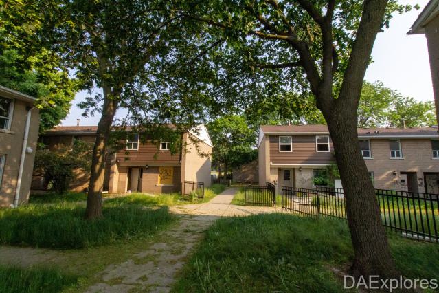 Housing Complex? I Find it Quite Simple, Really. - IMG_4385.JPG