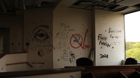 office building - IMG_1002.JPG