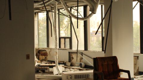 office building - IMG_0960.JPG