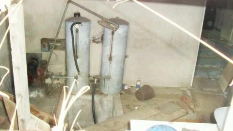 Old Red Near King's Buffet photo 2