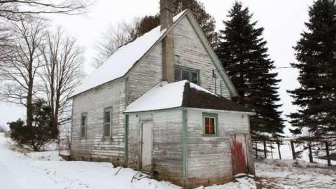 Gallery 1 - Farmhouse-in-Grey-Highlands1.jpg