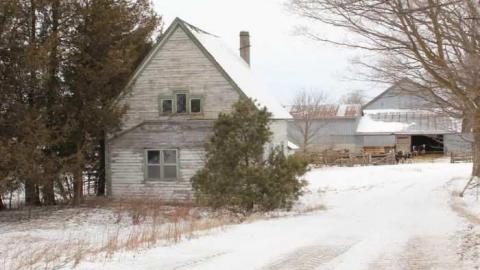Farmhouse in Grey Highlands - Grey Highlands, Ontario