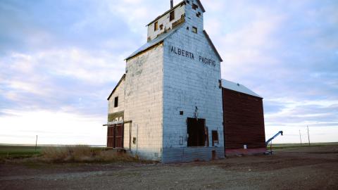 Raley Grain Elevator photo 2