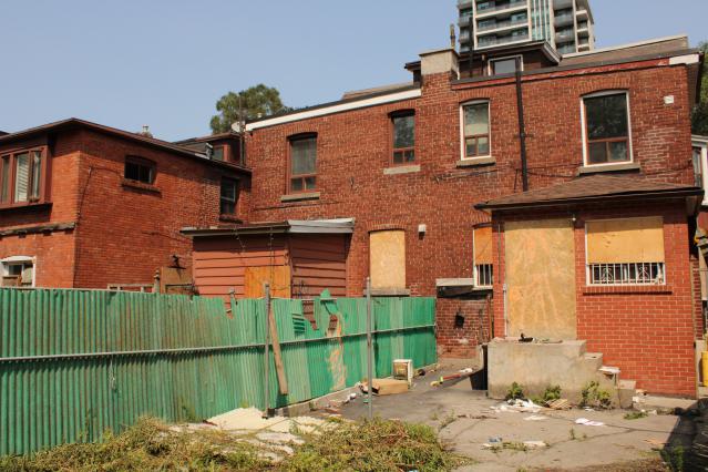 un-friendly neighborhood photo 4