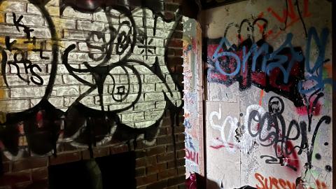 2 houses - 75116BEE-2408-42C0-83D3-7E46E587E409.jpeg