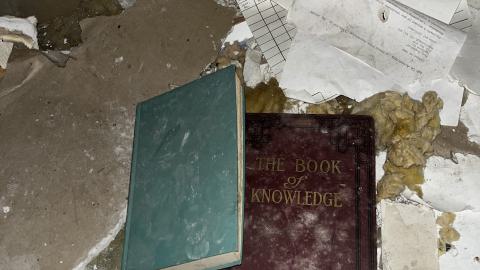 2 houses - 11C36603-E728-43C9-AABA-92D23FD31CBD.jpeg