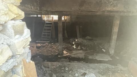 Old decayed building photo 3