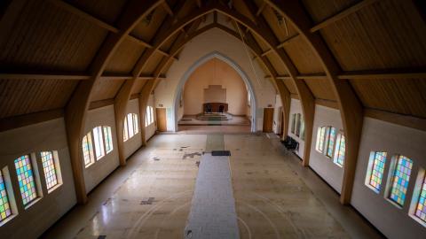 Pipe Organ - abandoned-church-with-working-organ-7.jpeg