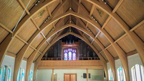 Pipe Organ - abandoned-church-with-working-organ-16.jpeg