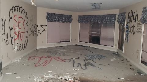Abandoned Mansion - 20230805_234336.jpg