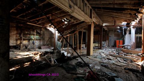 [Dr Junk] Unsure How I Havent Fallen Thru The Floor By Now - JUNE 2023 - IMG_5874.JPG