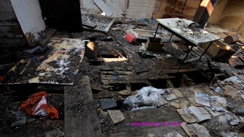 [Dr Junk] Unsure How I Havent Fallen Thru The Floor By Now - JUNE 2023 - IMG_5882.JPG