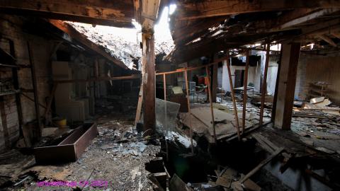 [Dr Junk] Unsure How I Havent Fallen Thru The Floor By Now - JUNE 2023 - IMG_5931.JPG