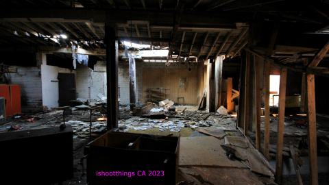 [Dr Junk] Unsure How I Havent Fallen Thru The Floor By Now - JUNE 2023 - IMG_5936.JPG