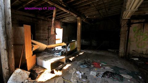 [Dr Junk] Unsure How I Havent Fallen Thru The Floor By Now - JUNE 2023 - IMG_5940.JPG