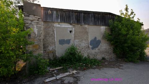 [Dr Junk] Unsure How I Havent Fallen Thru The Floor By Now - JUNE 2023 - IMG_5950.JPG