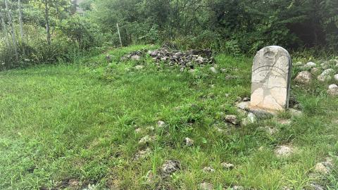 A Lone Grave photo 3