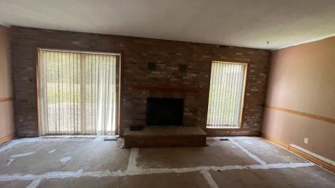 Untouched 60s house photo 5