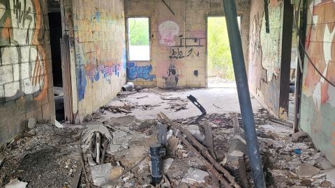 Empty but Standing - 20230605_154939.jpg