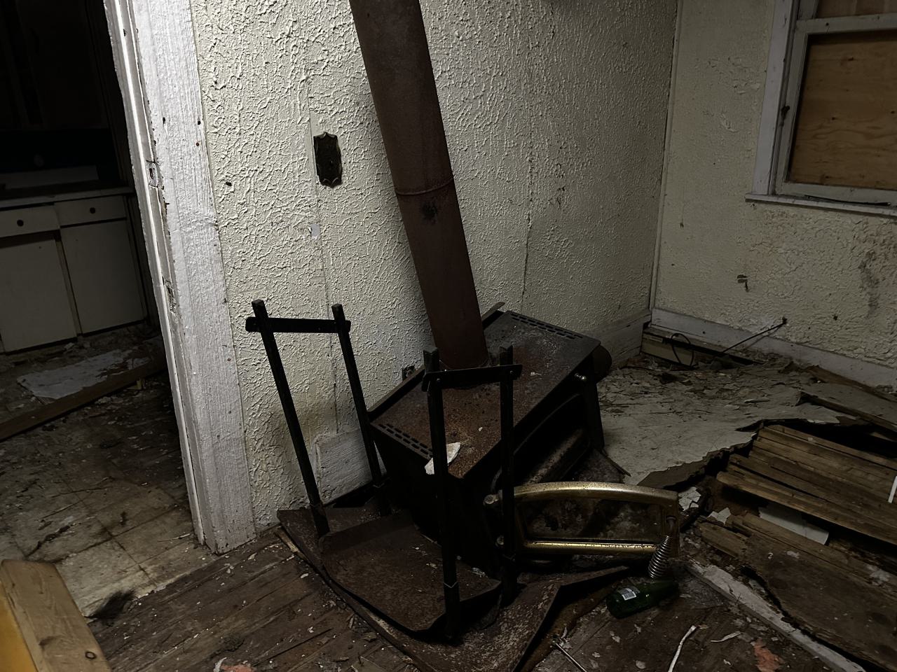 Decay - IMG_3858.JPG