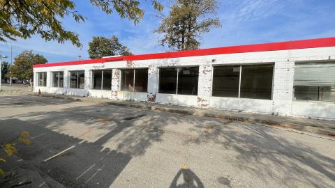 Abandoned car wash - IMG_2602.jpeg