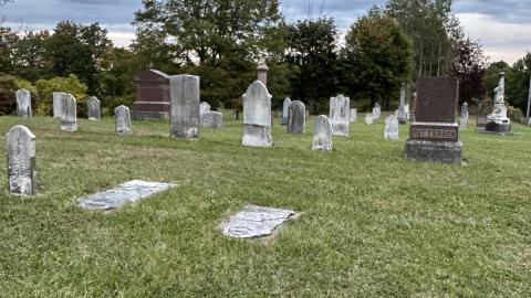 Mono East Presbyterian Cemetery photo 5