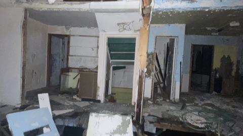 Abandoned motel night picture - IMG_2837.jpeg