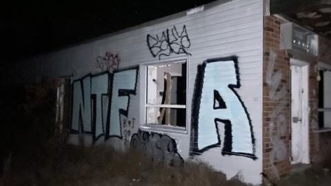 Abandoned motel night picture - IMG_2842.jpeg