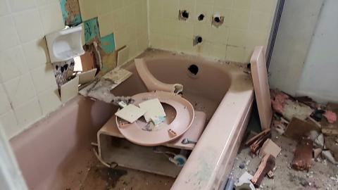Trash House - Abandoned homes 1  2 - frame at 4m34s.jpg