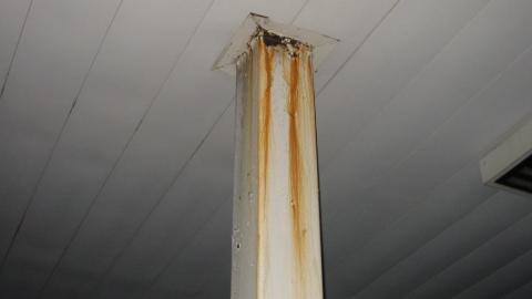 Spooky season gas station - IMG_7574.JPG